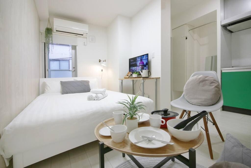 Apartment Real Kinshi 201
