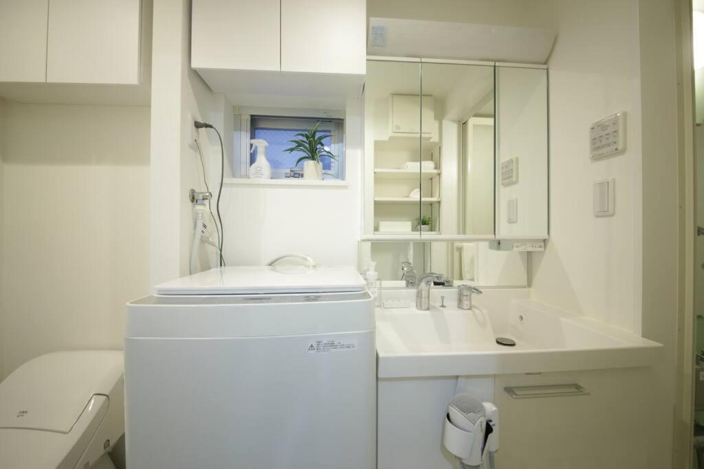 Apartment Real Kinshi 201 *